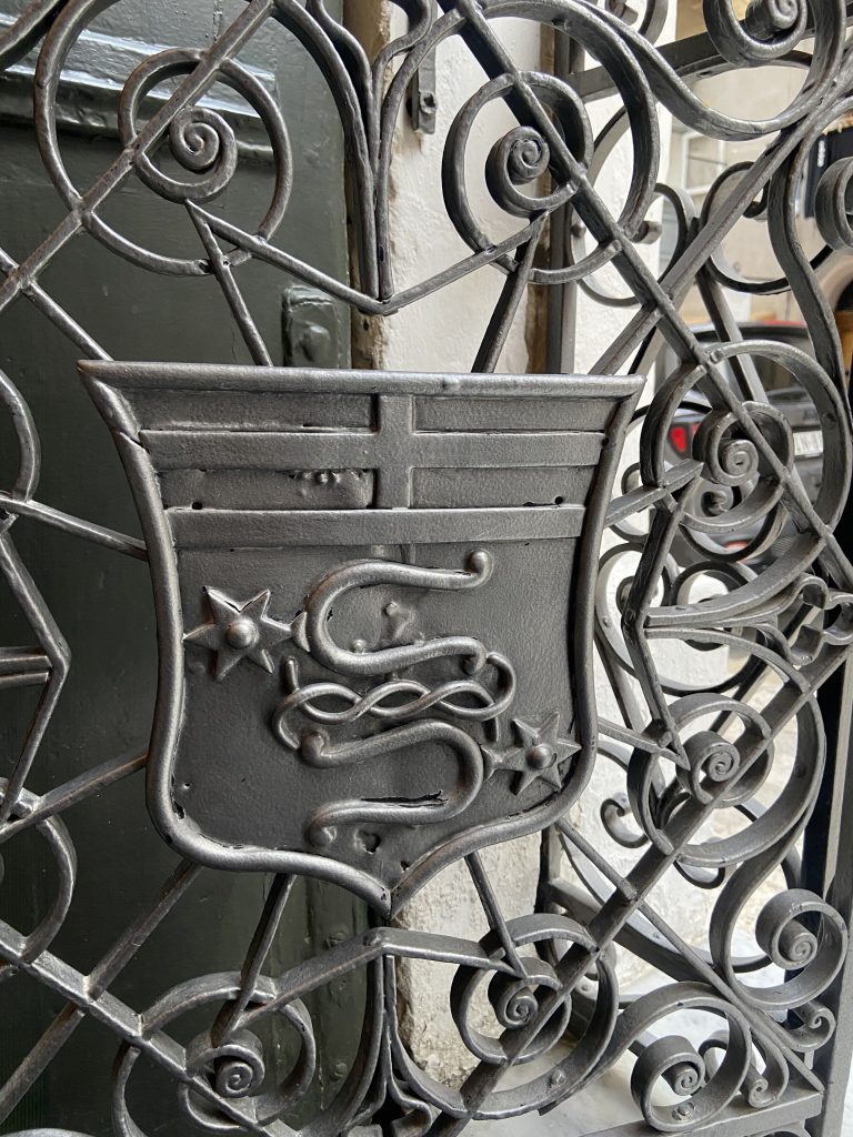 image of Malta Society of Art door to evoque to entertwined thoughts in the mind
